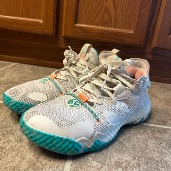 adidas Other - Harden Volume 6